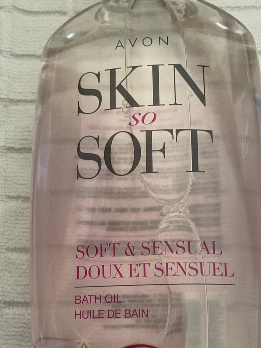 Avon Skin So Soft Soft & Sensual Bath Oil - Light Pink - Picture 2 of 5